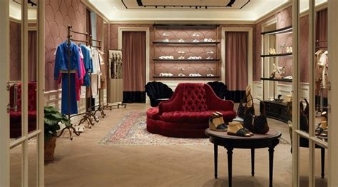 nuova apertura gucci napoli|Gucci returns to Naples with a new store .